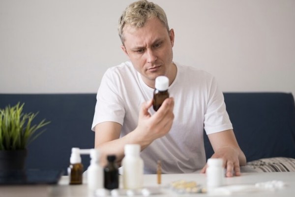 Person der finder hurtig lindring fra allergier